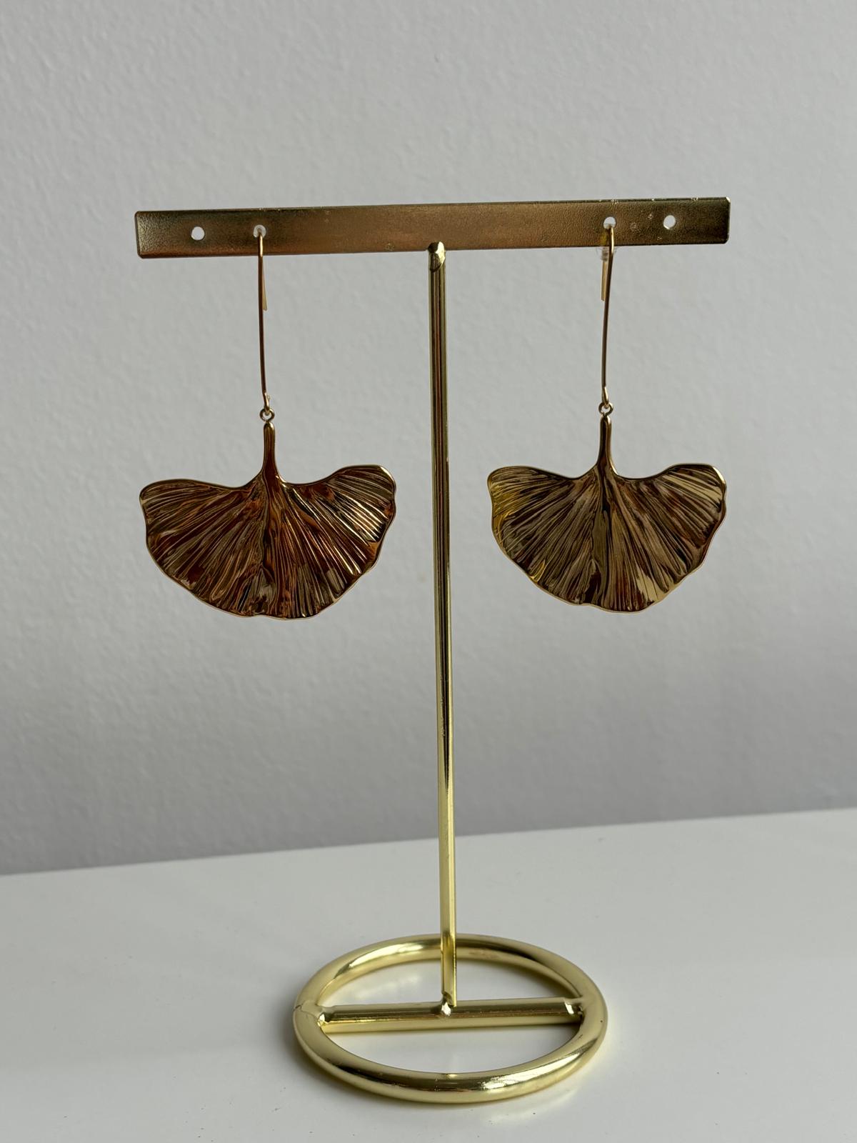 Leaf earrings